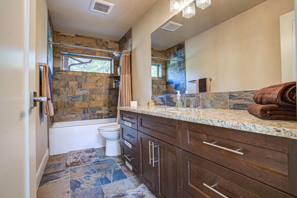 Newly Built Modern Chalet Duplex - 1 Mount Hood Village Exterior photo
